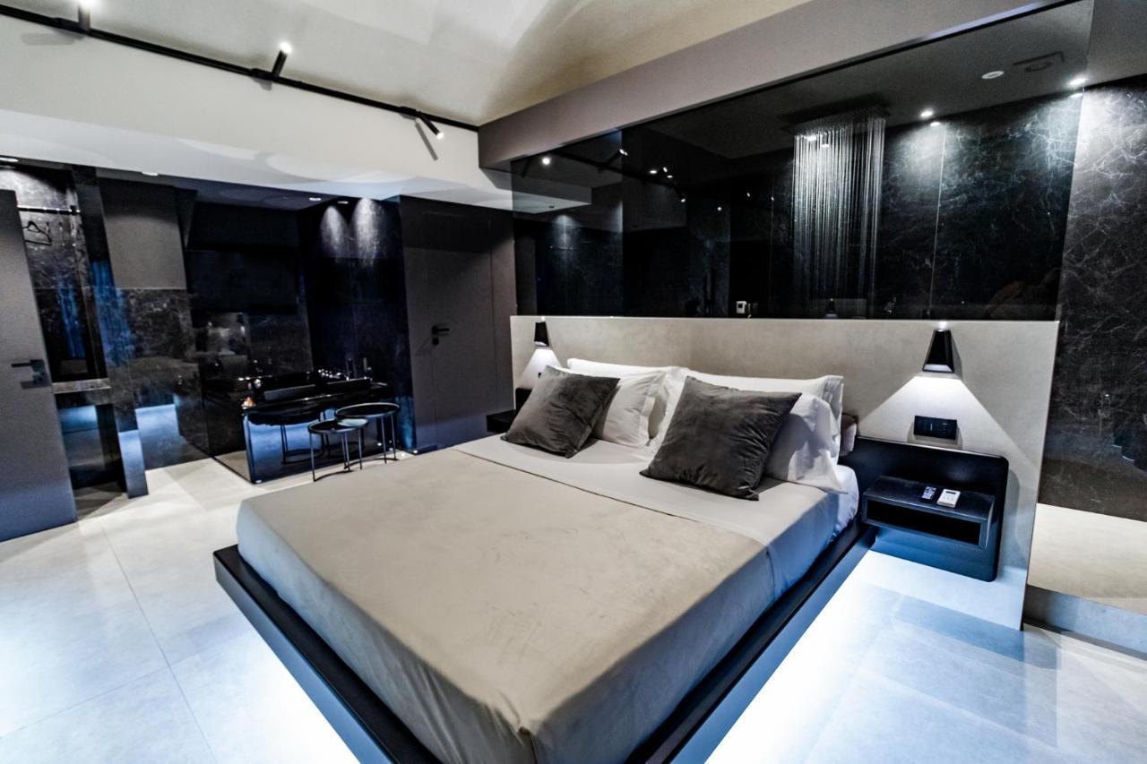 4 Suites  unconventional living rooms Catane Extérieur photo